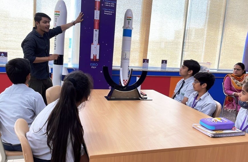 Astronomy Lab for Schools by Navars 11